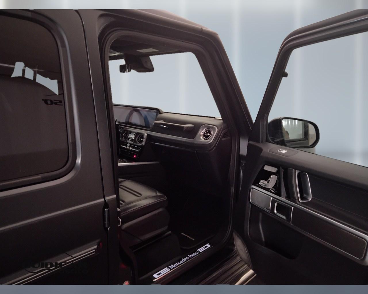 Mercedes-Benz Classe G - W463 2018 - G 400 d AMG Line 330cv auto