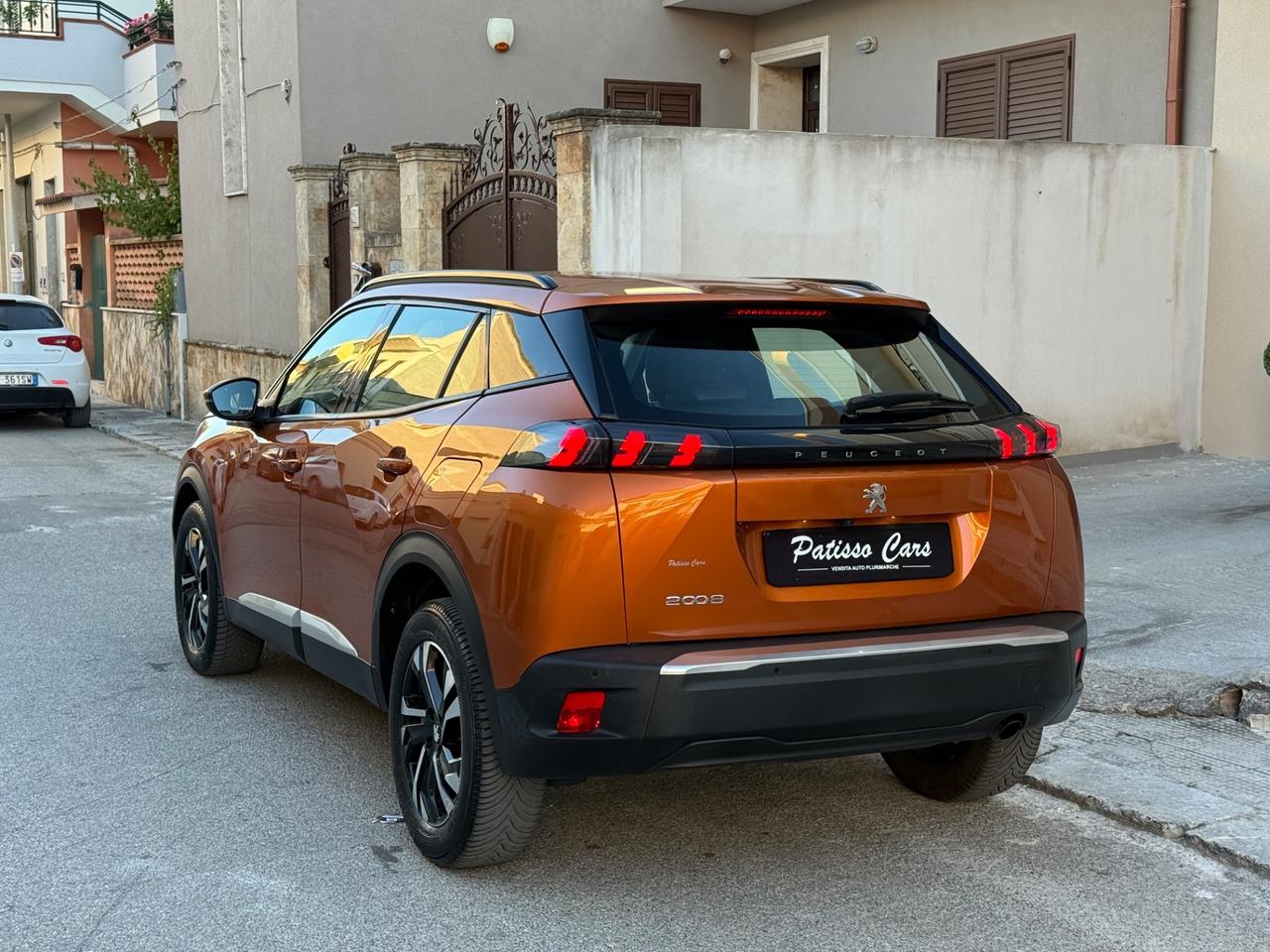Peugeot 2008 BlueHDi 130 S&S EAT8 Allure Navi Pack