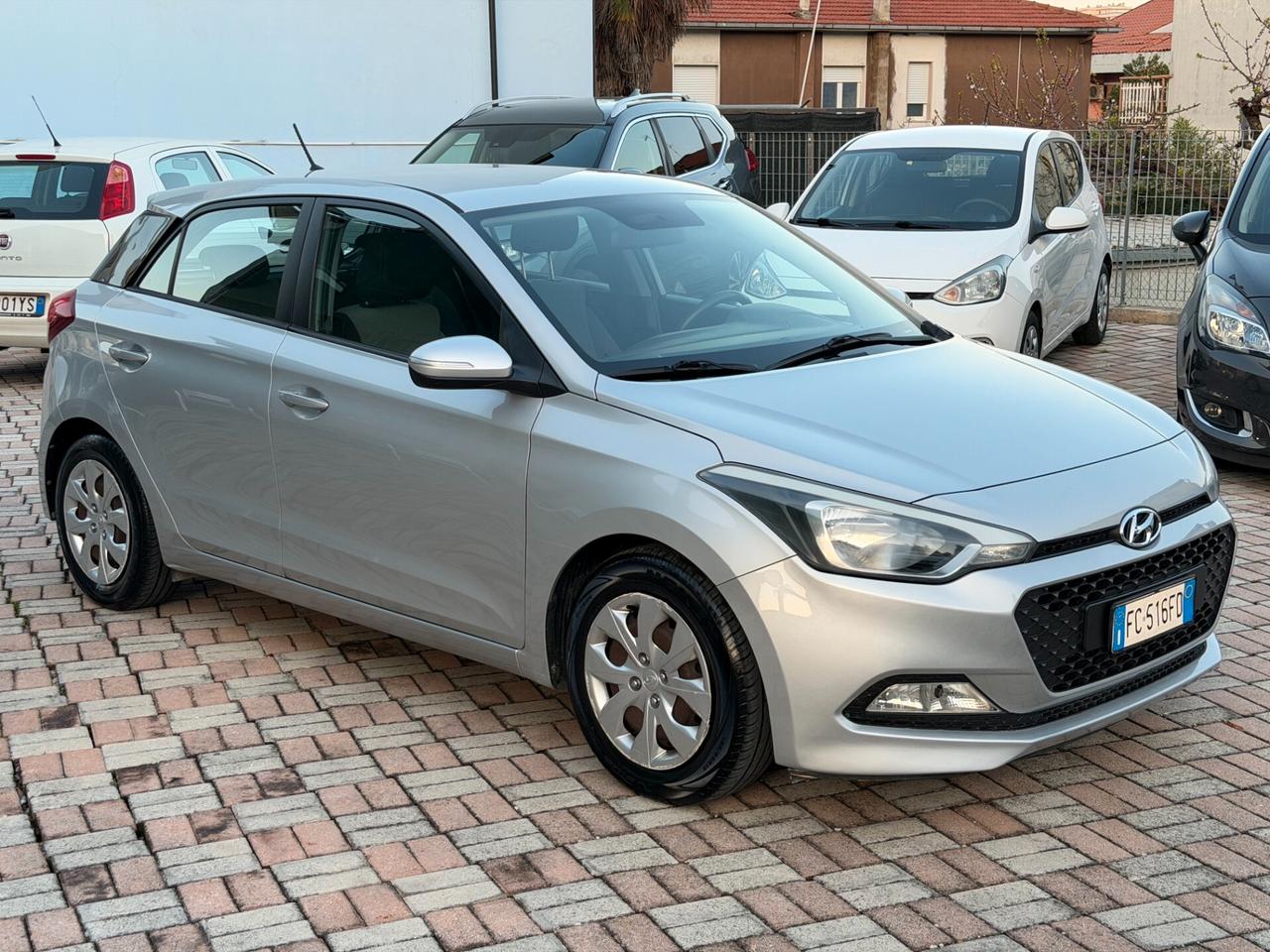 Hyundai i20 1.2 84 CV (GPL) 5 porte Classic