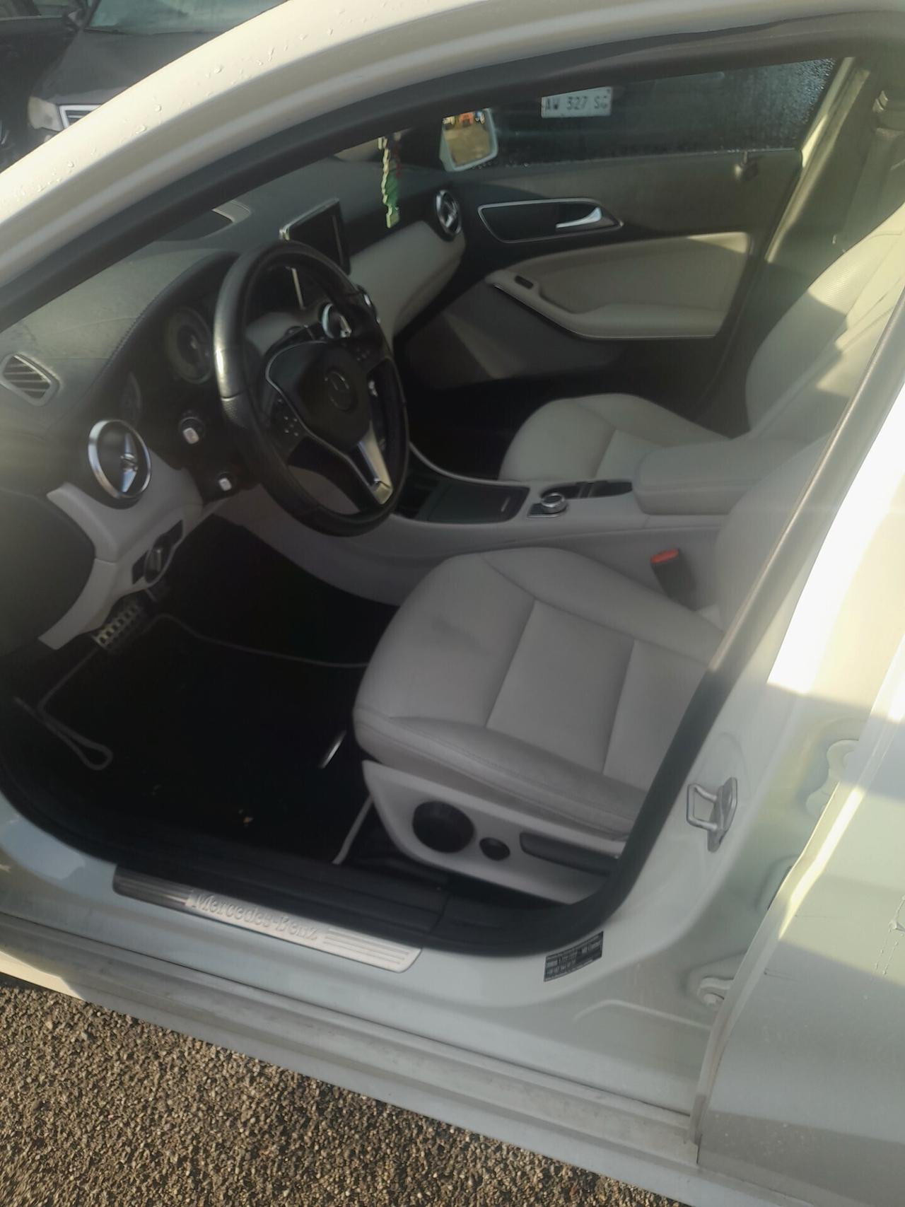 Mercedes-benz A 200 CDI Premium