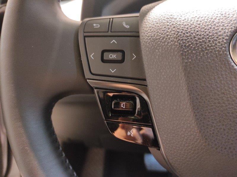 TOYOTA C-HR (2023-->) - C-HR 1.8 HV Trend