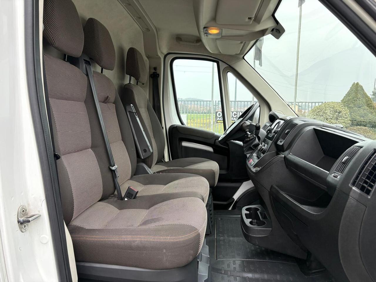 Peugeot Boxer III (II 2011) 335 2.2 bluehdi 140cv S&S L3H2