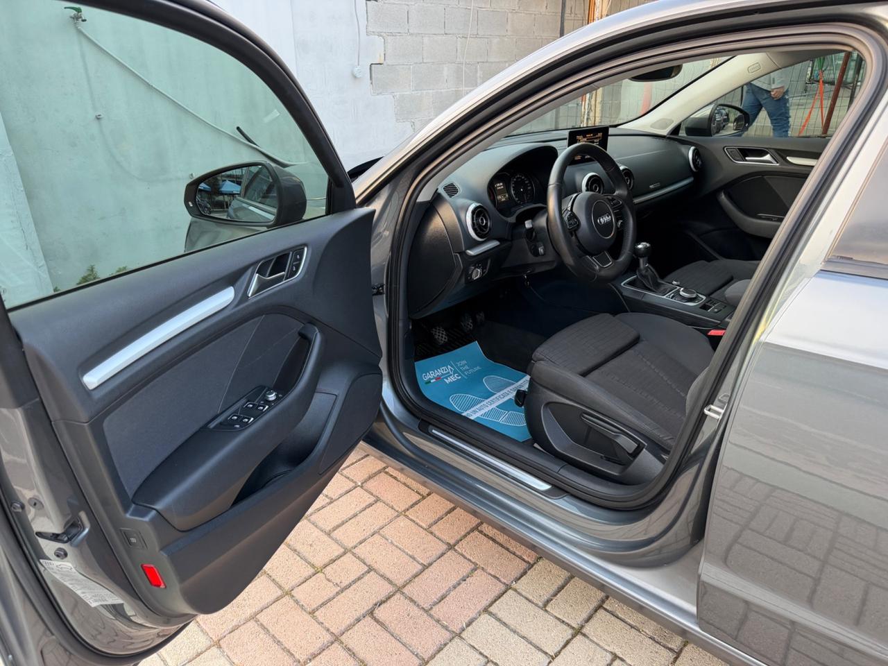 Audi A3 Sportback 1.6 TDI Ambition - GARANZIA