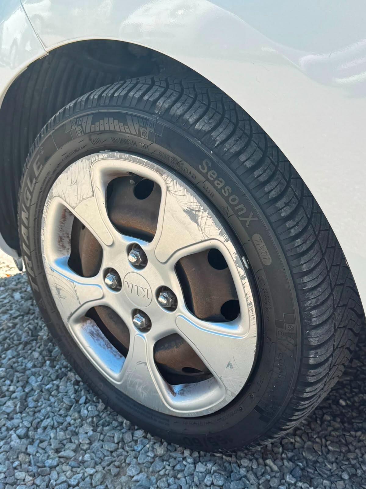 Kia Picanto 1.0 12V 5 porte Easy