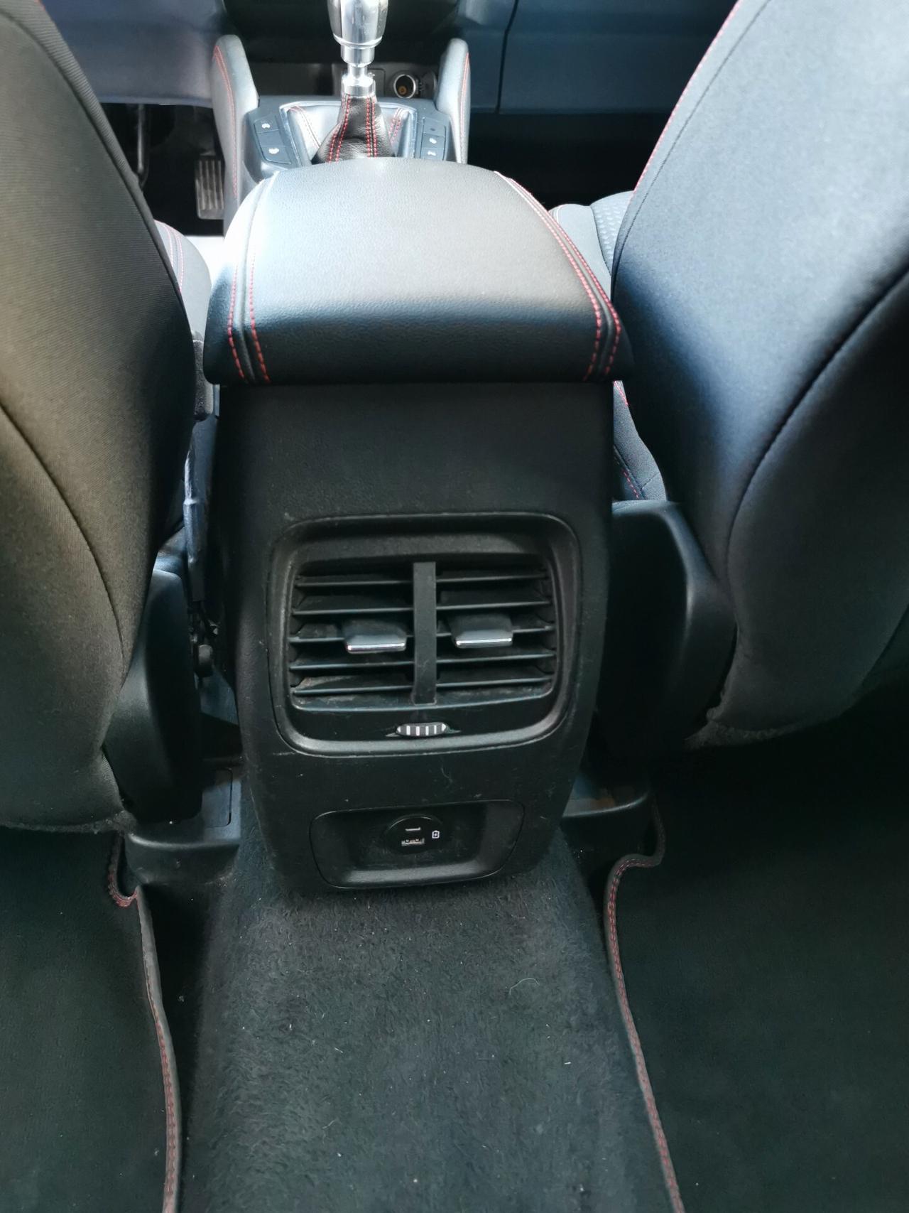 Ford Kuga 1.5 Ecoblue 120cv St-Line