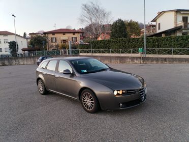 Alfa Romeo 159 1.9 JTDm Sportwagon