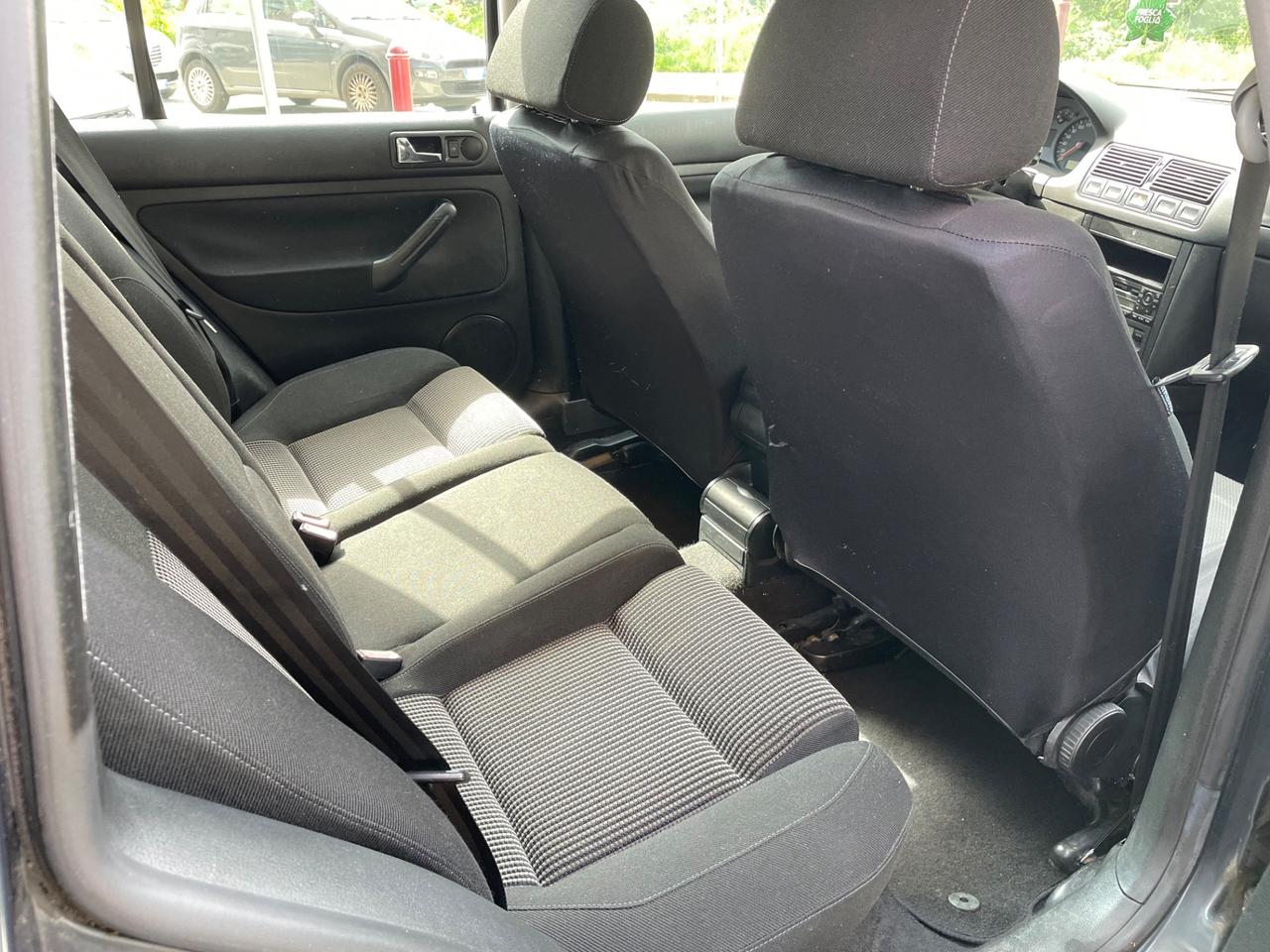 VW Golf Variant 1.6 16V Highline/1PROP/GARANZIA