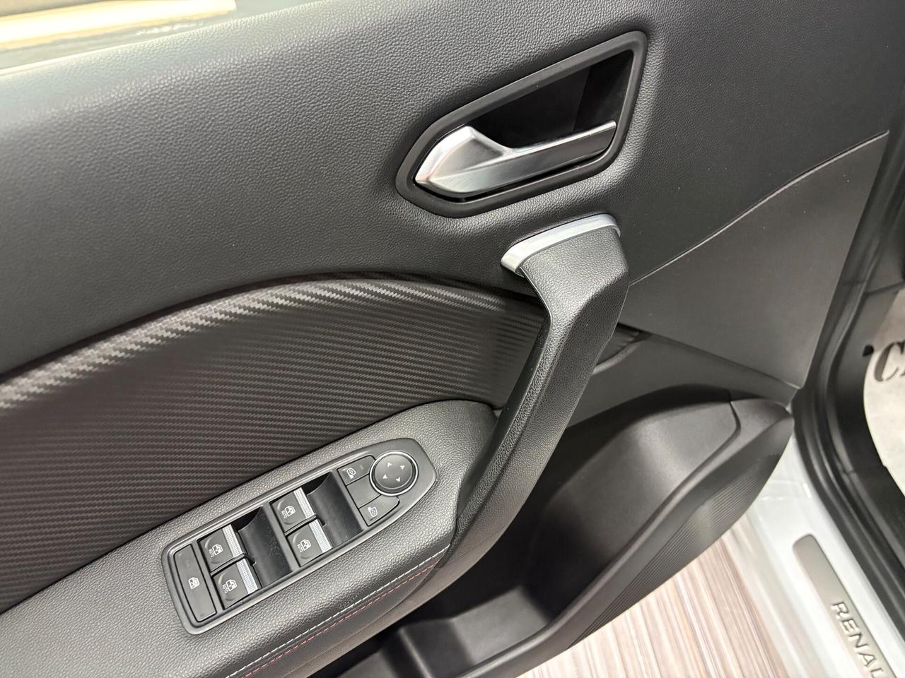 Renault Captur 1.6 E-Tech Full Hybrid 145cv RS Line Automatica FULL