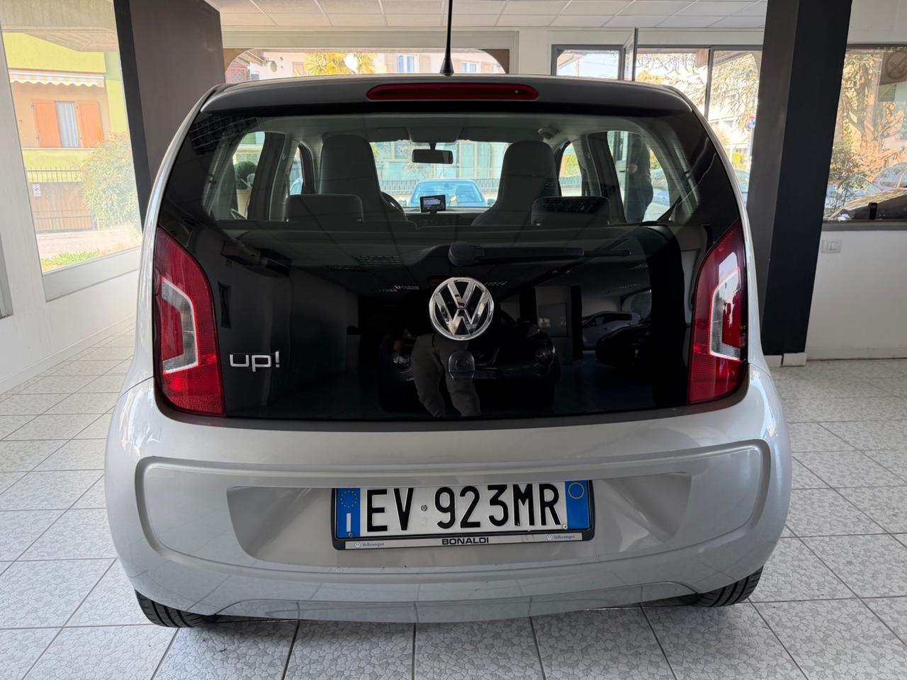 Volkswagen up! 1.0 75 CV 5p. high