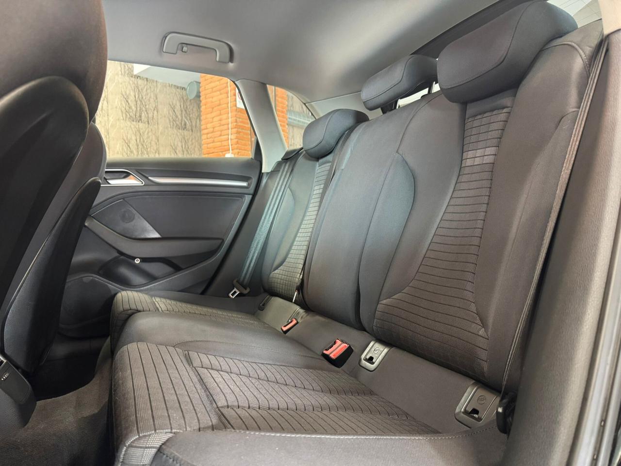 Audi A3 1.6 TDI clean diesel S tronic Business