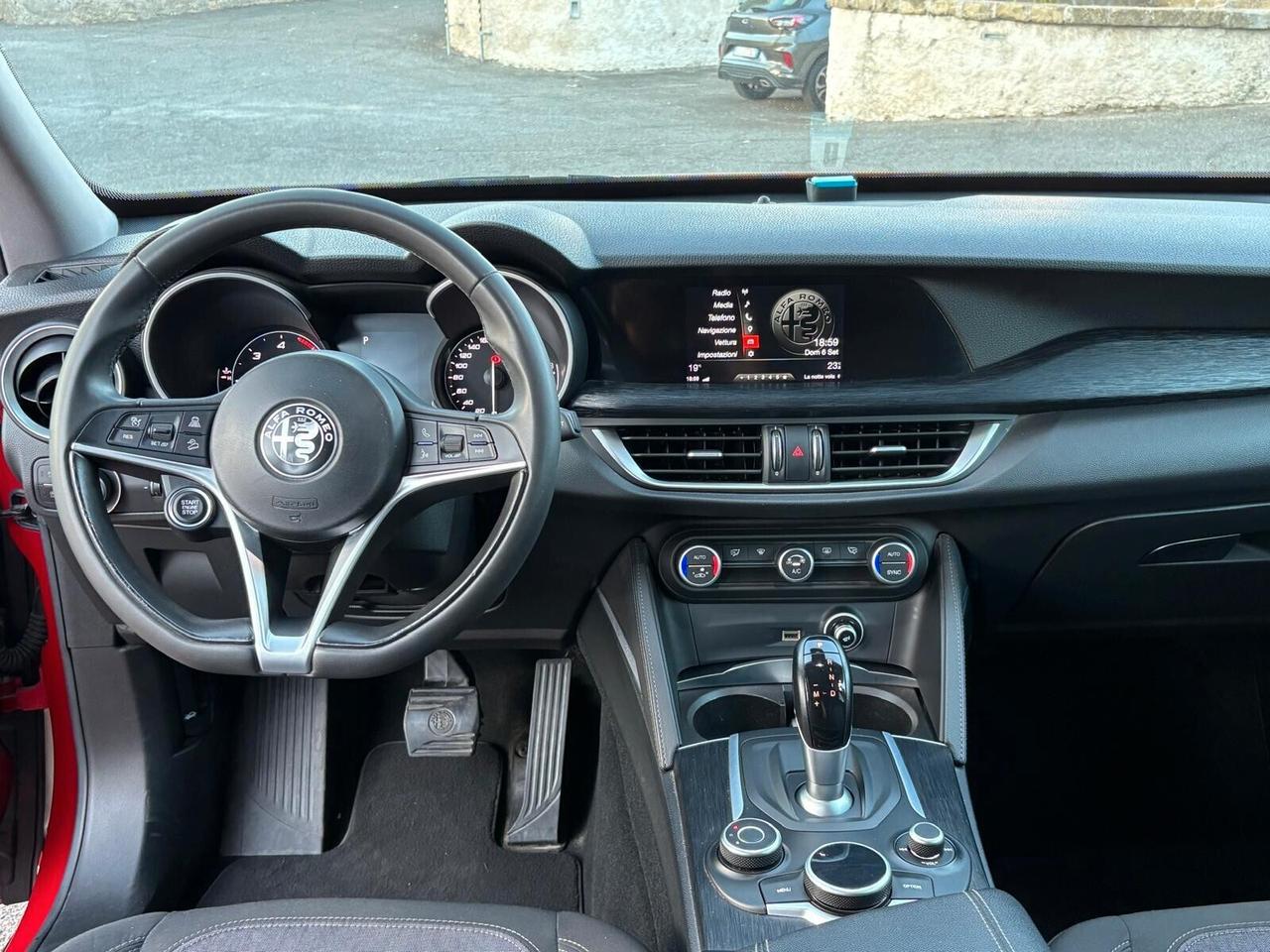 Alfa Romeo Stelvio 2.2 Turbodiesel 160 CV AT8 RWD Business