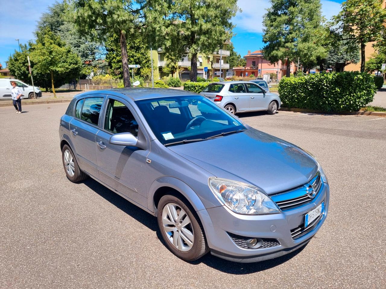 Opel Astra 1.4 16V ADATTA A NEOPATENTATI