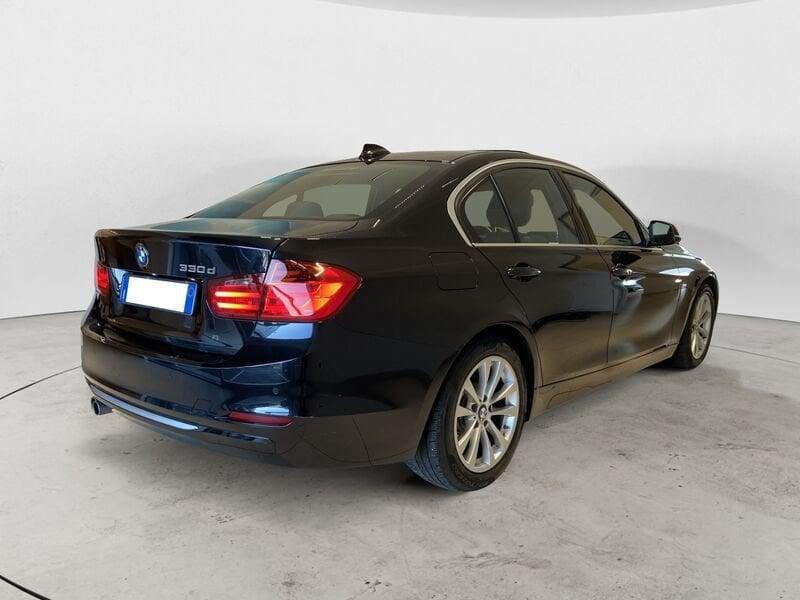 BMW Serie 3 330dA Modern