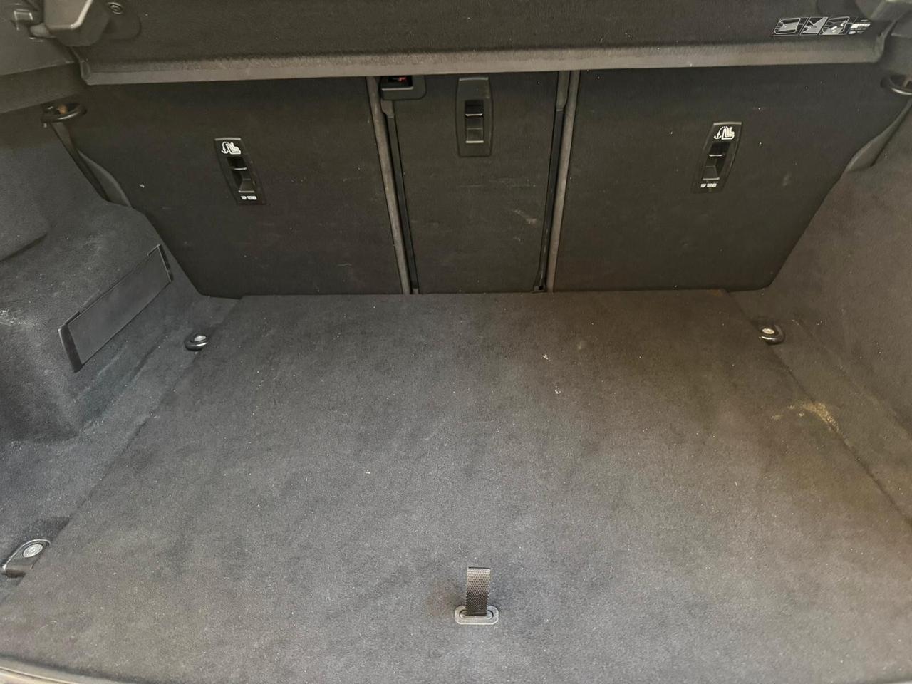 Land Rover Range Evoque 2.0D I4-L.Flw 150 CV AWD Auto R-Dynamic