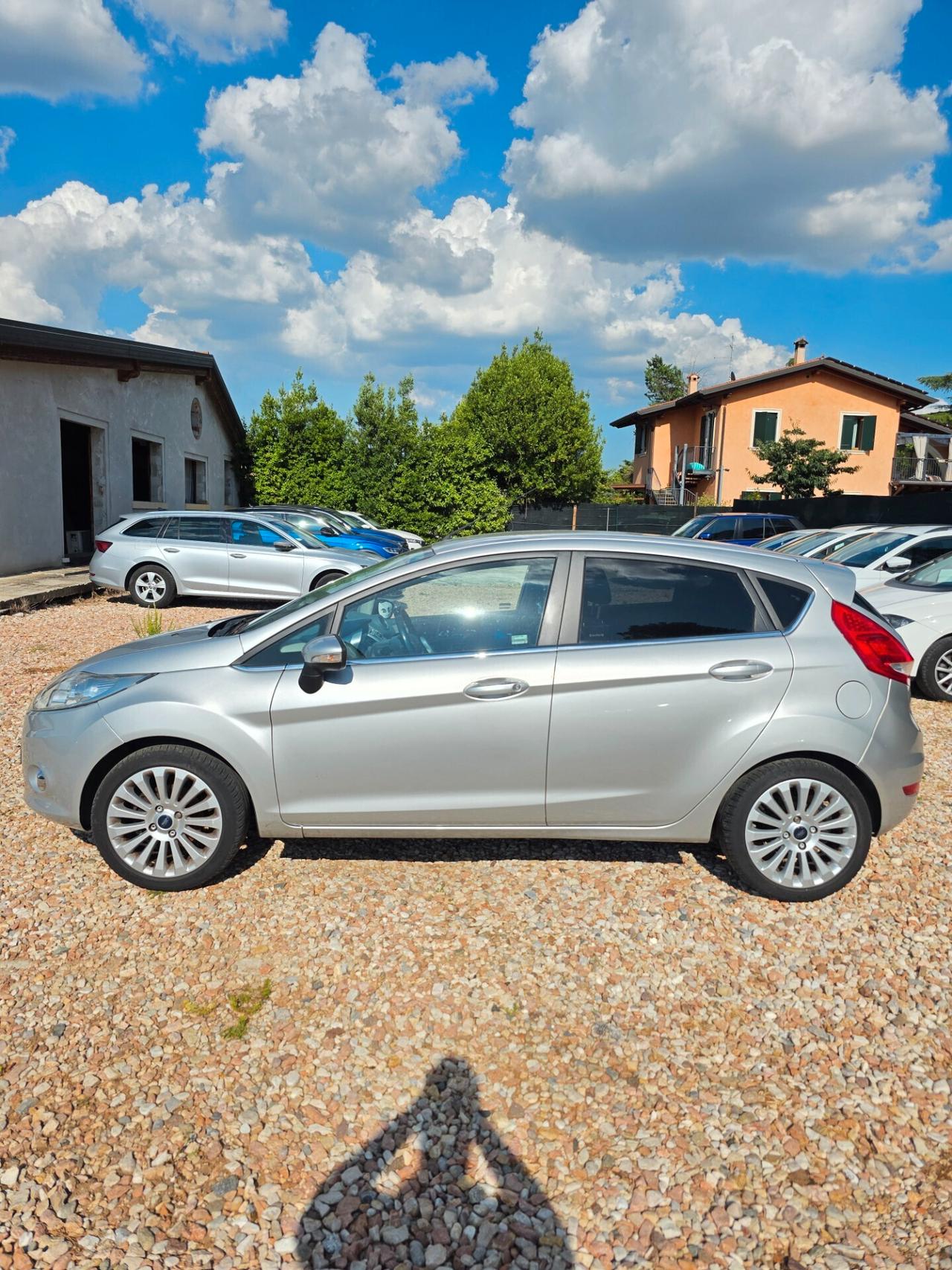 Ford Fiesta 1.4 5 porte Bz.- GPL Titanium