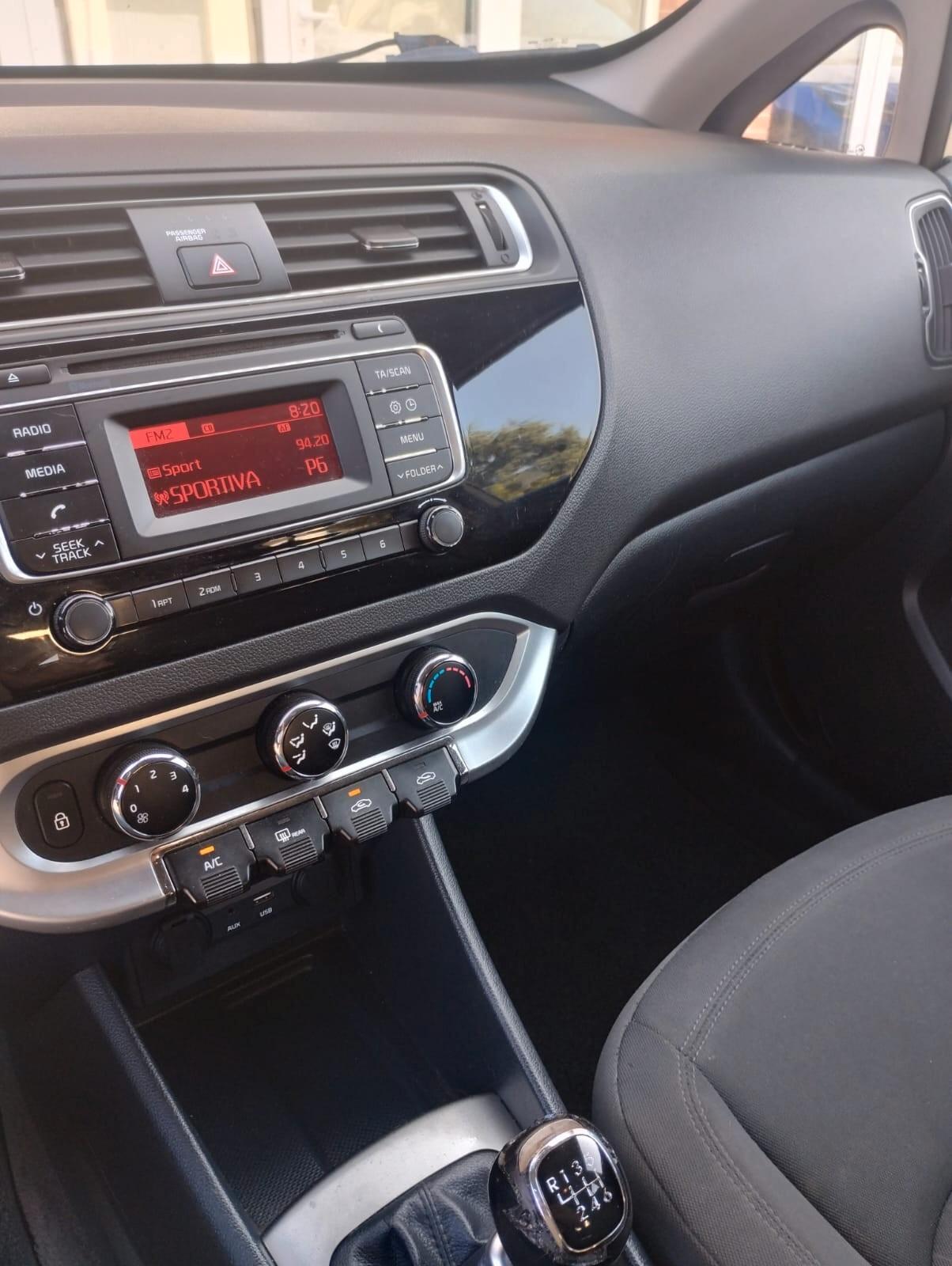 Kia Rio 1.1 CRDi 5p. Cool