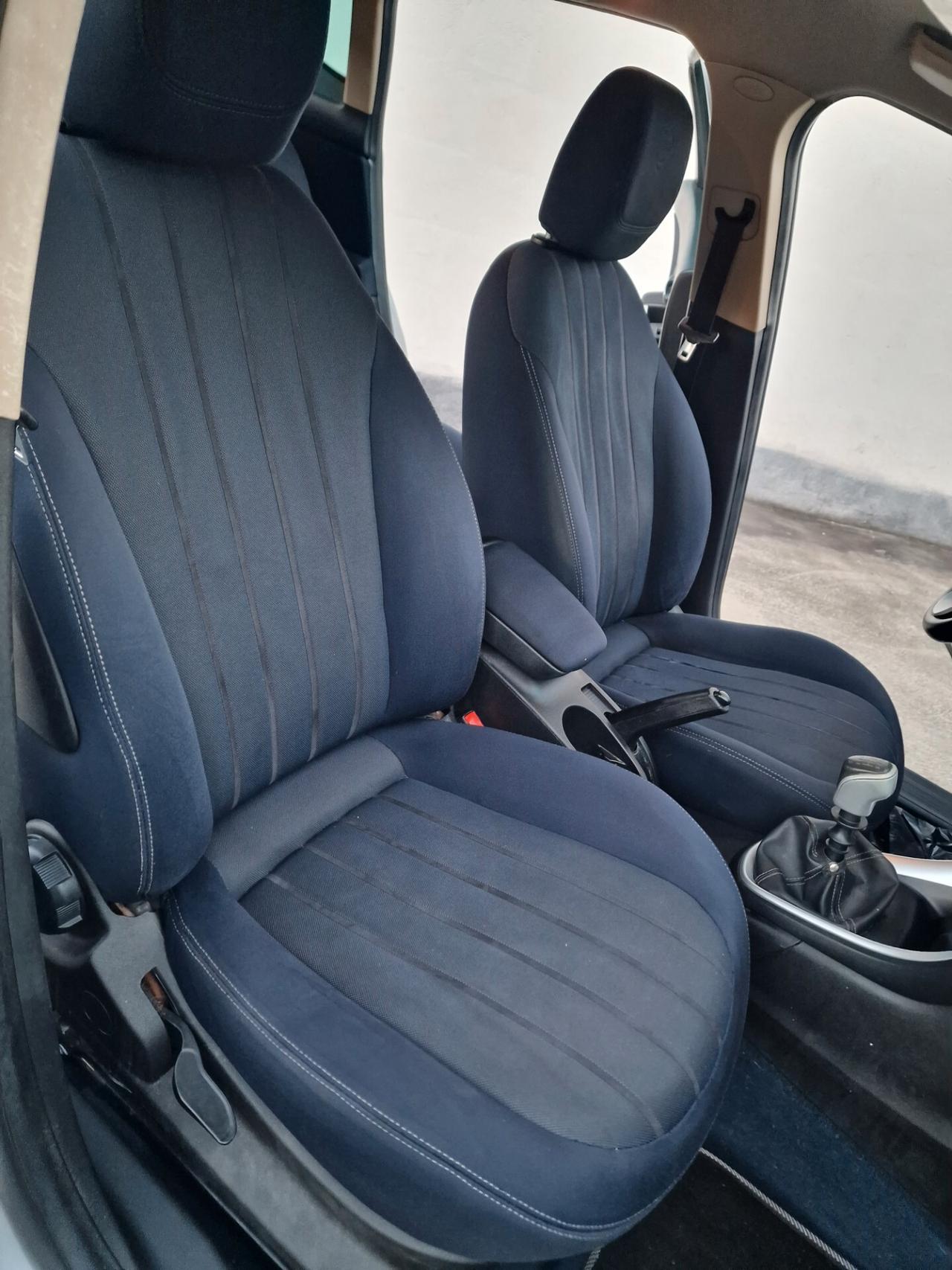 Lancia Delta 1.6 MJT DPF Gold - 2012
