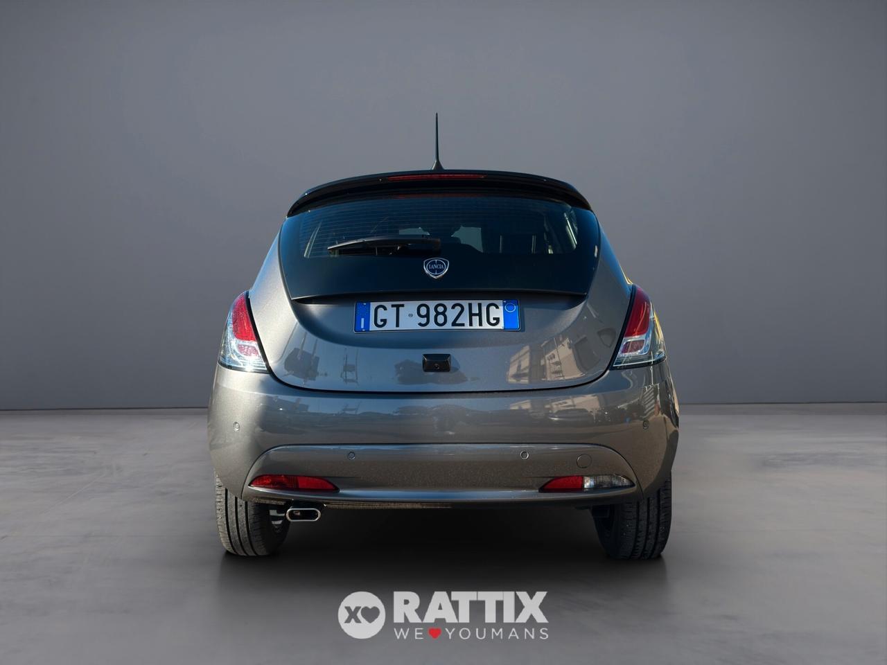 Lancia Ypsilon 1.0 Firefly Hybrid 70CV Platino