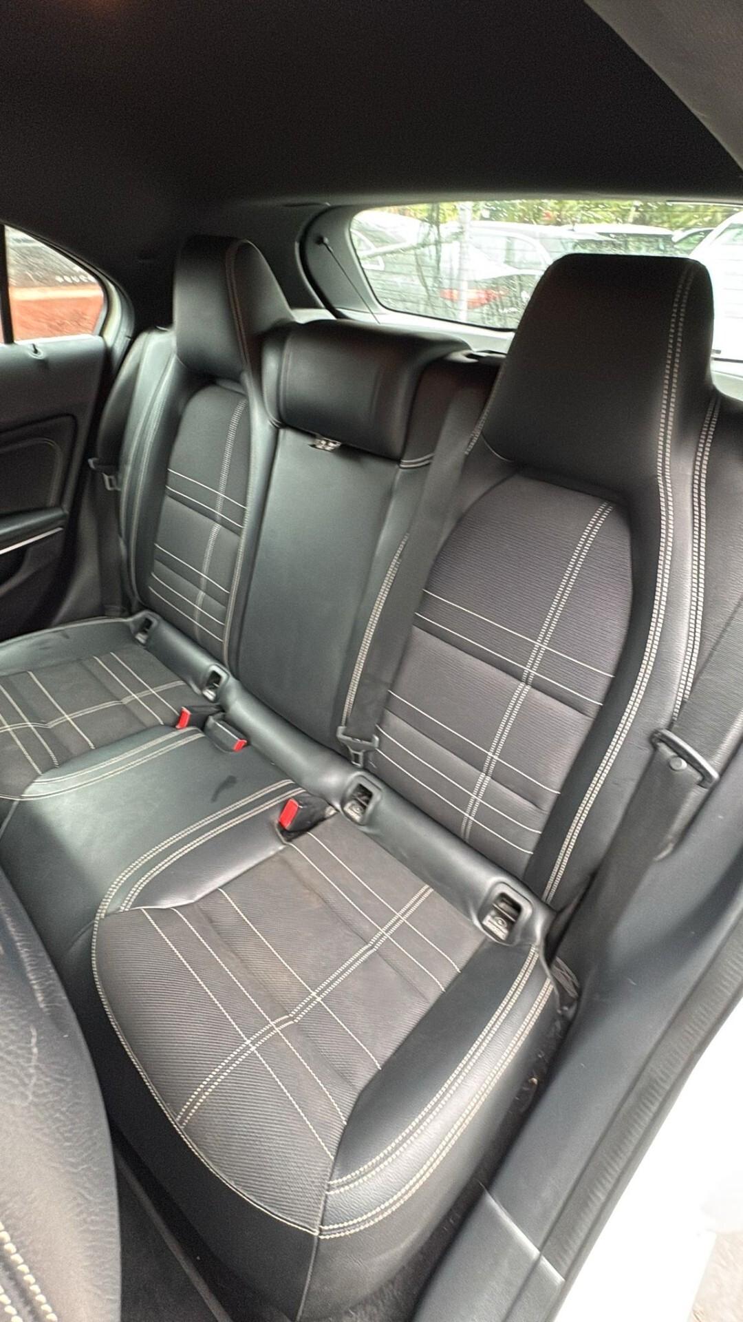 Mercedes-benz A 180 CDI Automatic Dark Night Edition