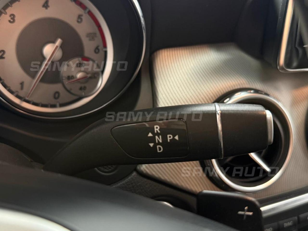 Mercedes-benz GLA 200 CDI Premium