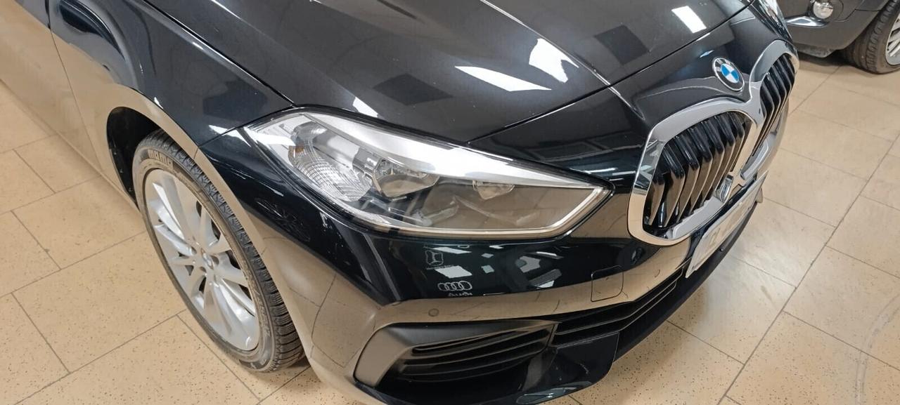 Bmw 118 118d 5p. Business Advantage