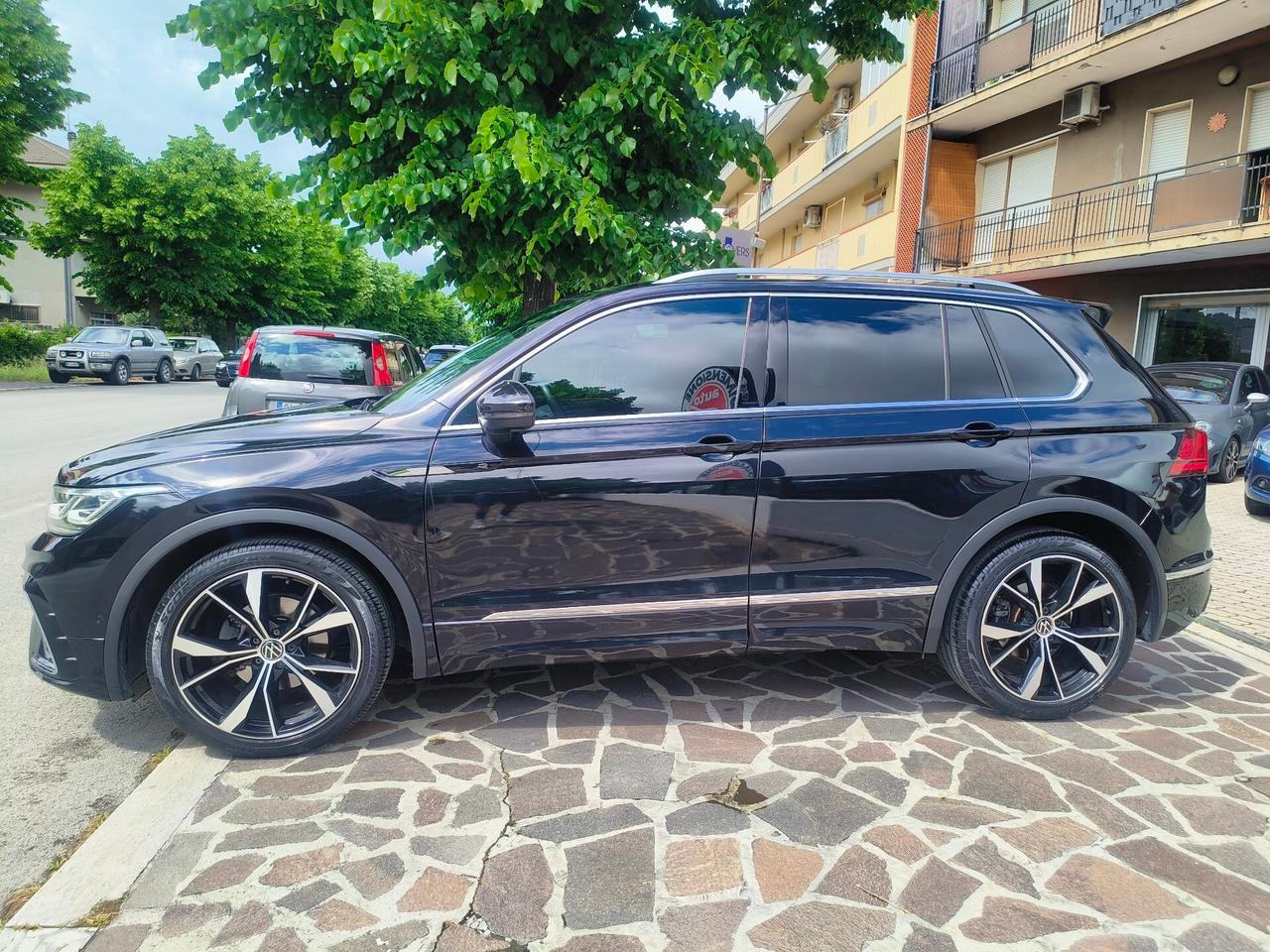 Volkswagen Tiguan 2.0 TDI 150 CV SCR DSG R-Line
