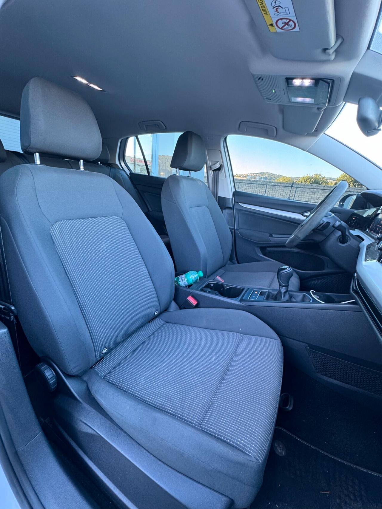 Volkswagen Golf 8 1.0 TSI - NEOPATENTATI - VIRTUAL - PRONTA CONSEGNA