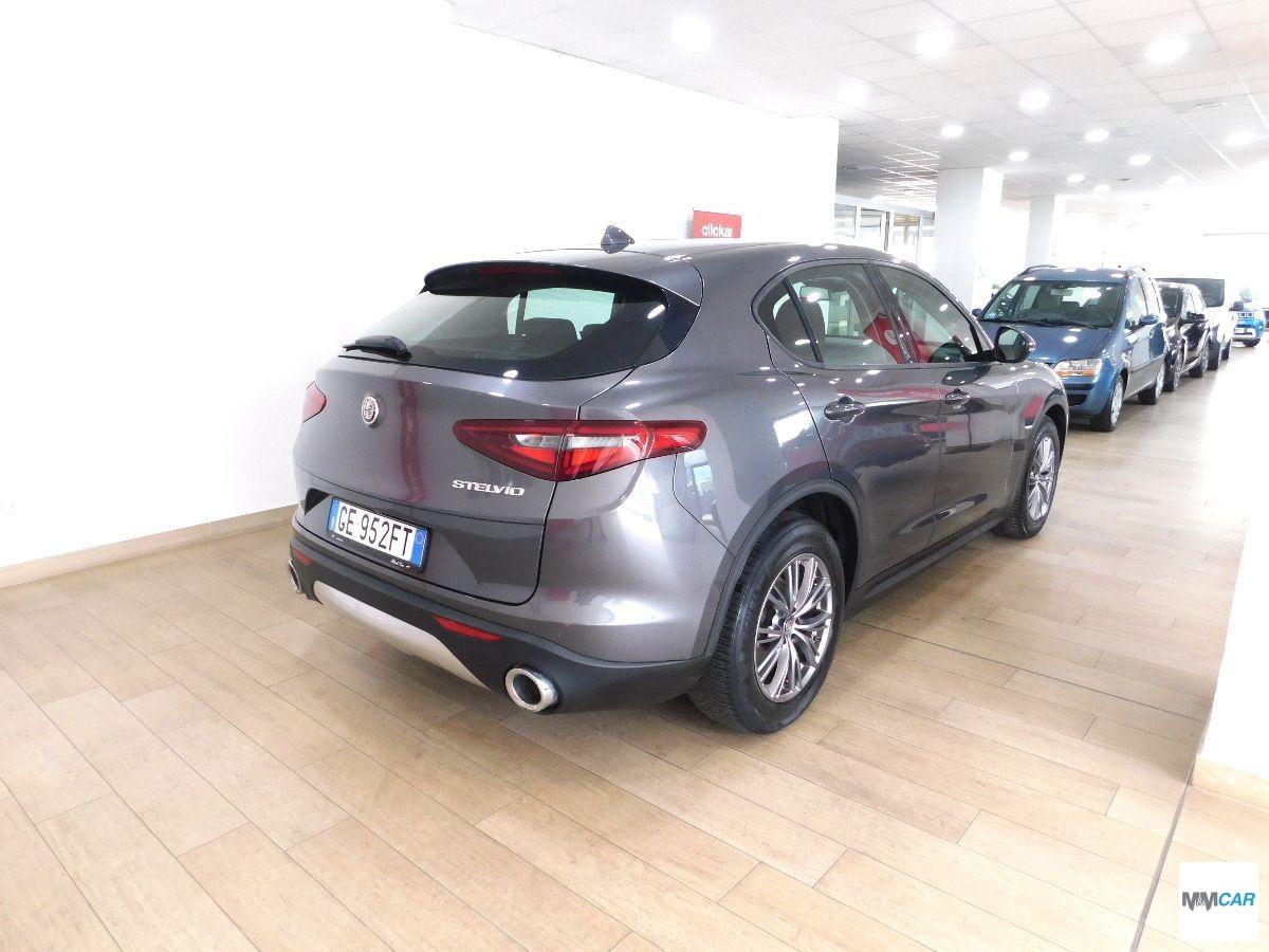 ALFA ROMEO - Stelvio - 2.2 T.diesel 160CV AT8 RWD Bus.
