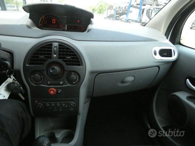 RENAULT Modus 1.2 16V Wave