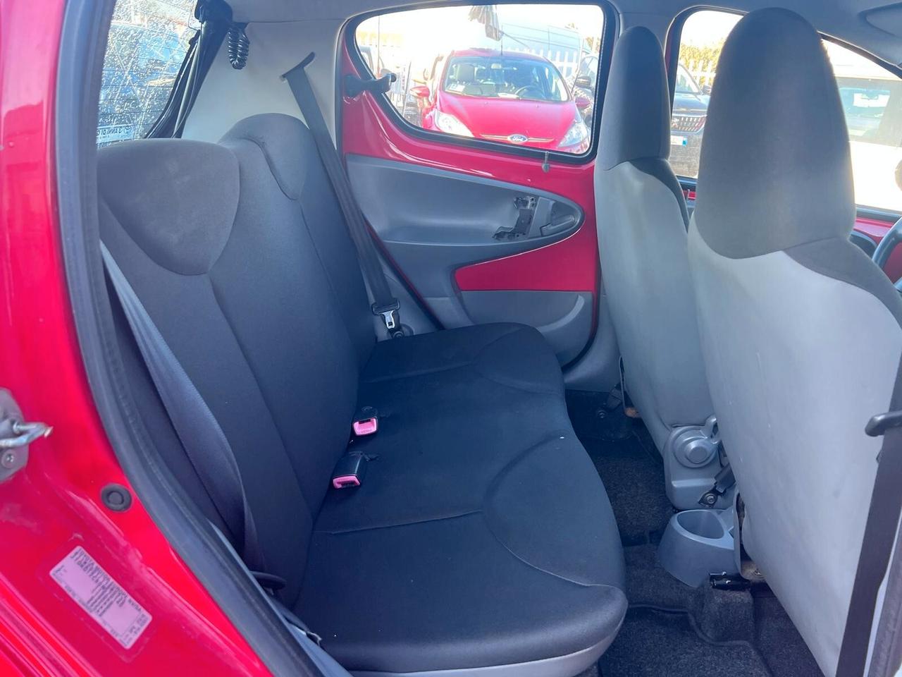 Toyota Aygo 1.0 12V VVT-i 5 porte Deep Ocean Connect