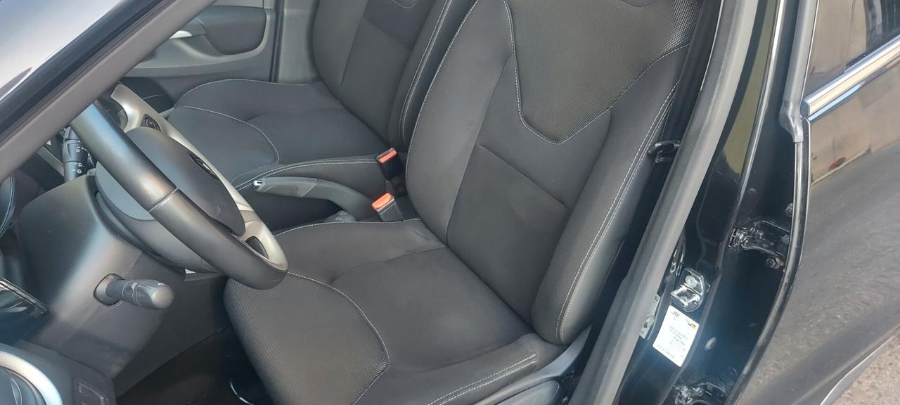 Renault Clio 1.2 75CV INTENSE E6