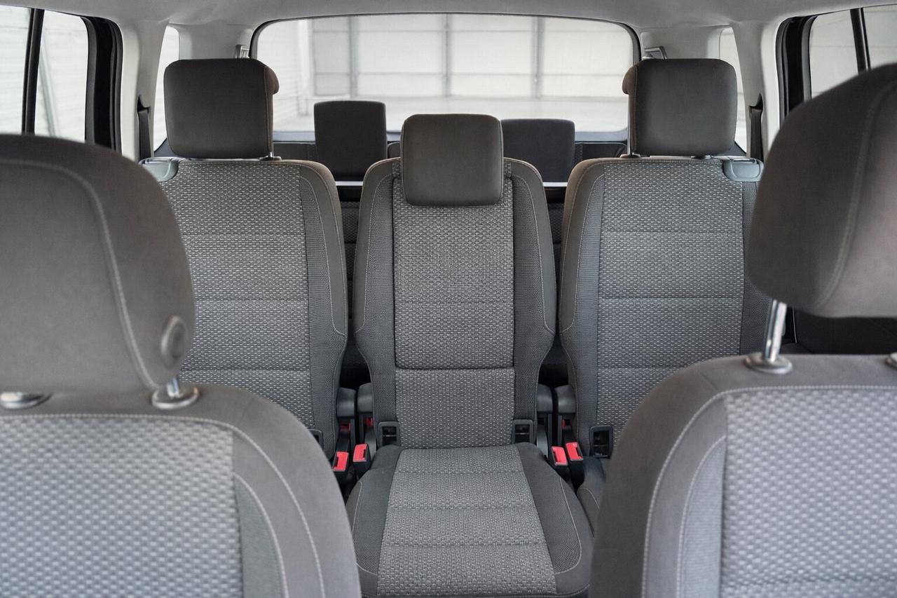 Volkswagen Touran 1.6 TDI Comfortline 7 POSTI!