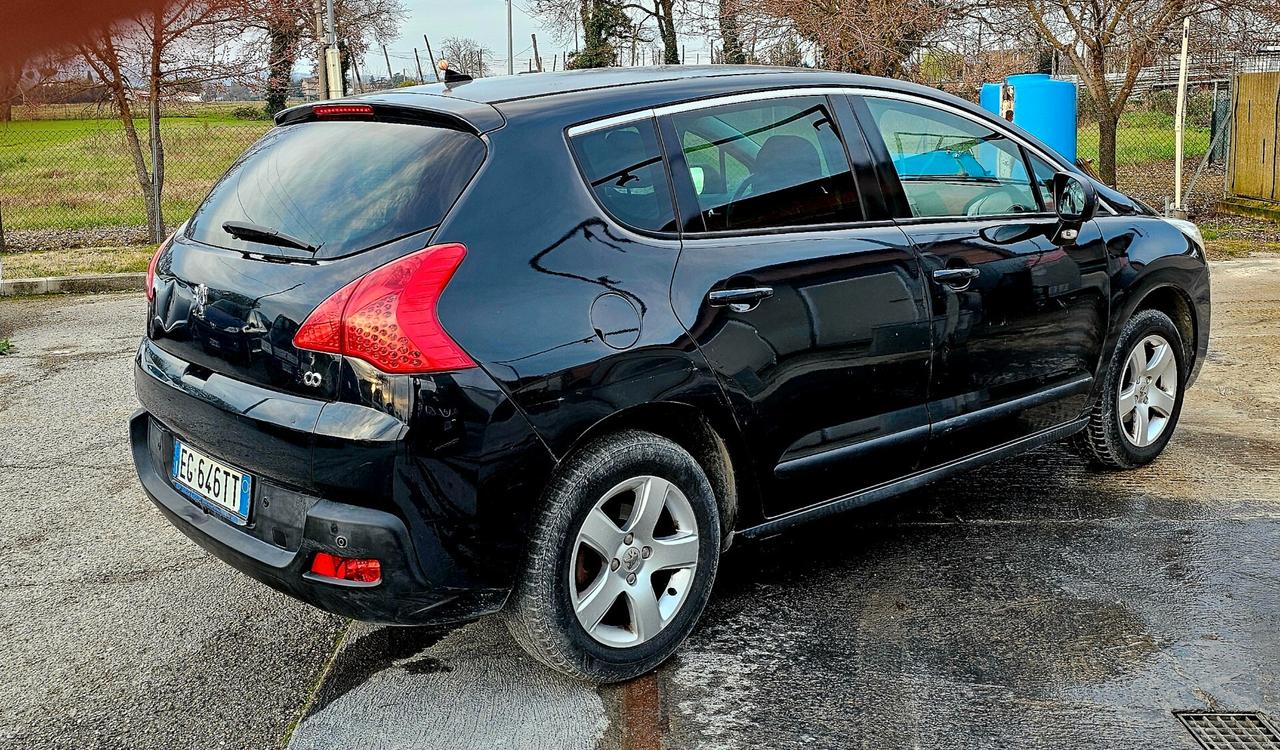 Peugeot 3008 1.6 e-HDi 112CV cambio robotizzato S.&S. Business