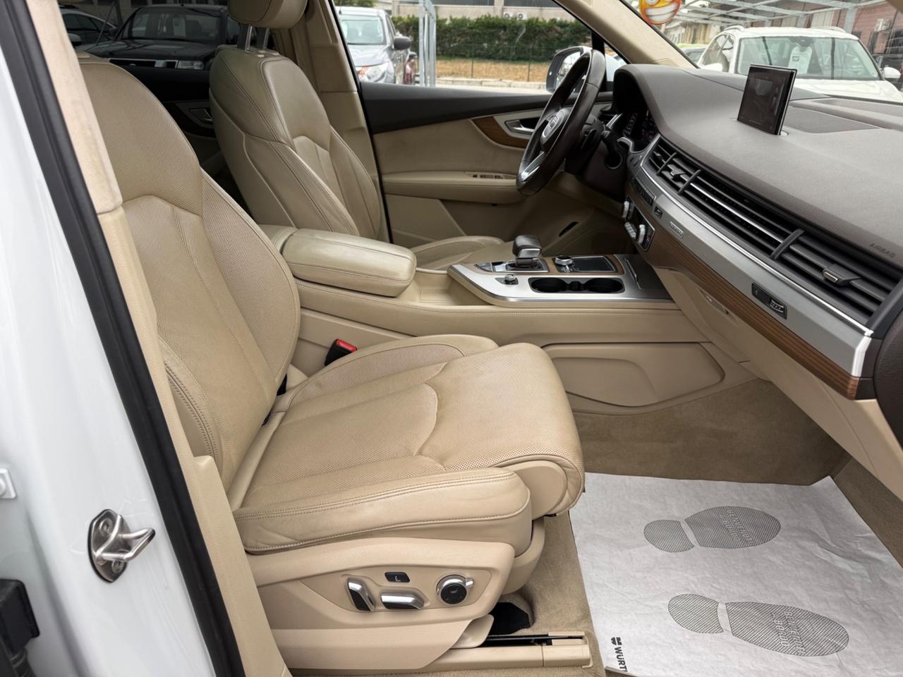 Audi Q7 3.0 TDI 272 CV quattro TETTO.SOFT CLOSE. FULL