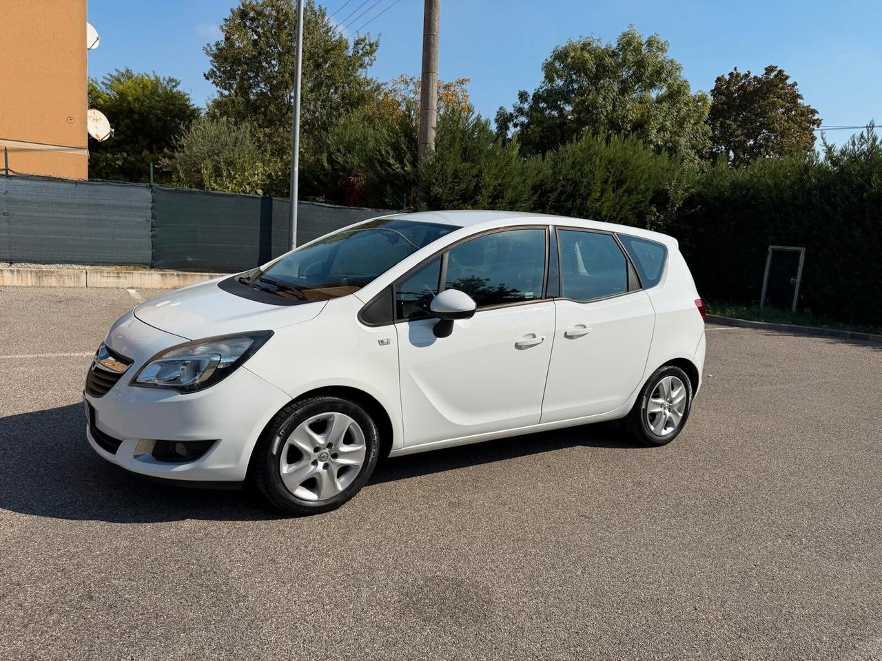 Opel Meriva 1.4 GPL - NEOPATENTATI - 12 MESI DI GARANZIA -