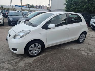 Toyota Yaris 1.0 5 porte Lounge