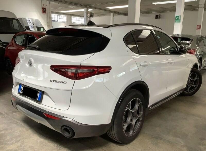 ALFA ROMEO Stelvio Stelvio 2.2 Turbodiesel 210 ...