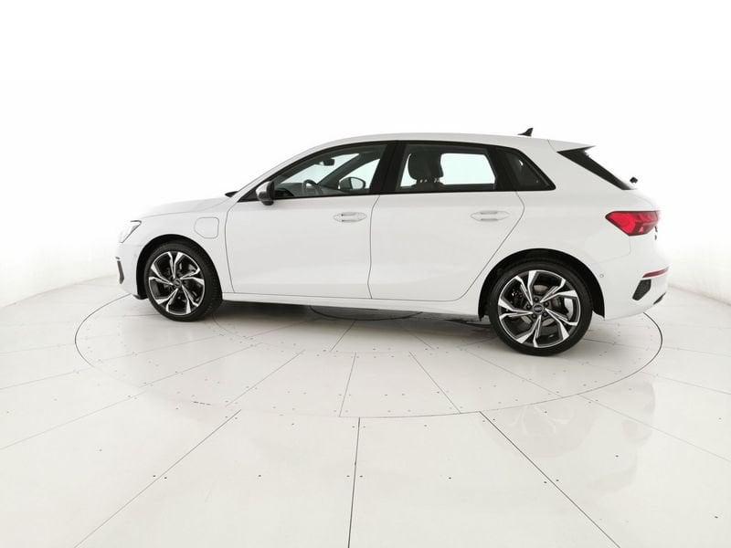 Audi A3 Sportback 40 1.4 tfsi e Business Advanced s-tronic