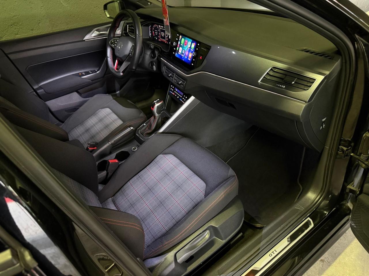 Volkswagen Polo 2.0 TSI DSG GTI PERMUTABILE