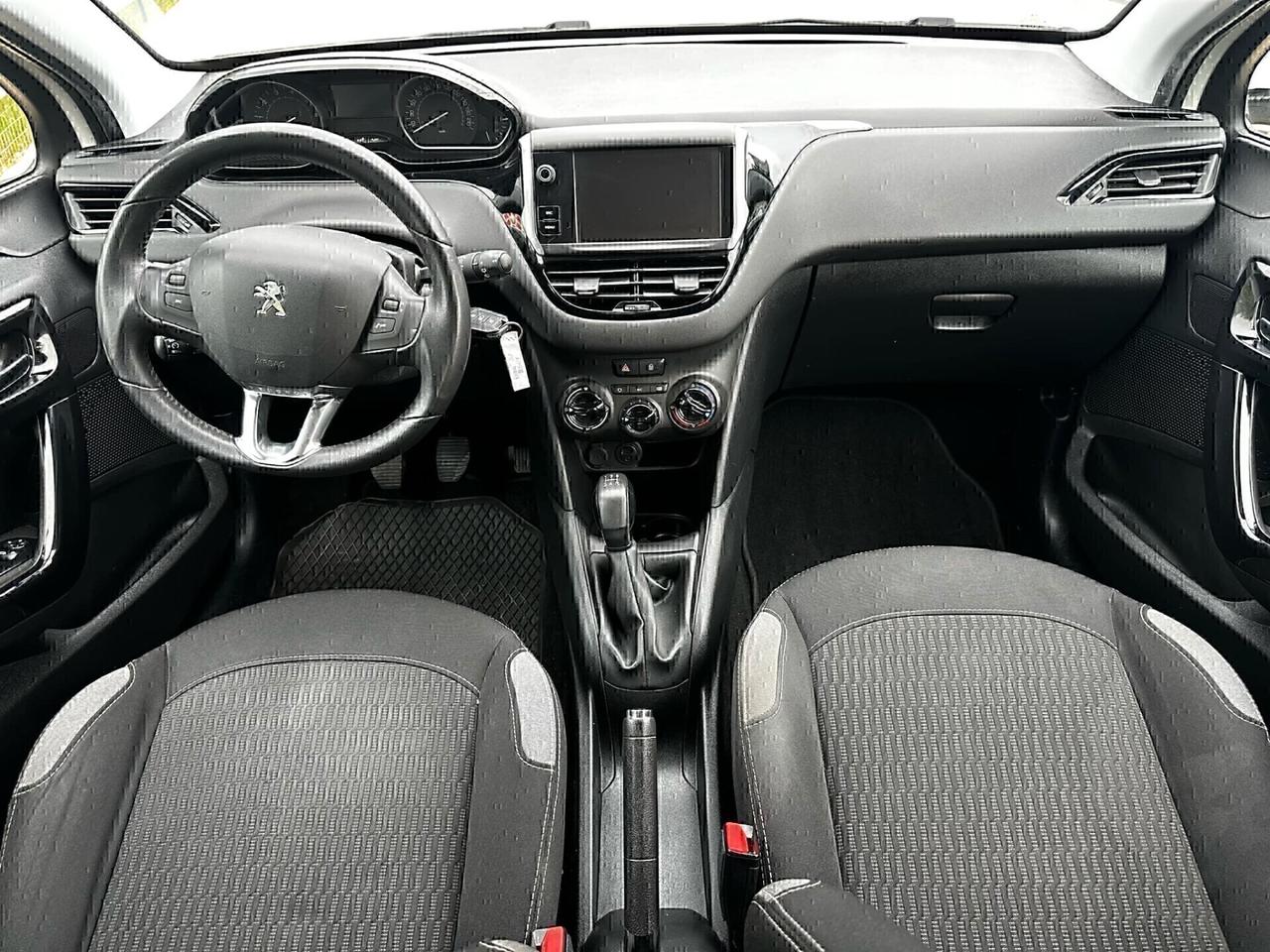 Peugeot 208 1.2 benzina 82 cv 5 porte 2016