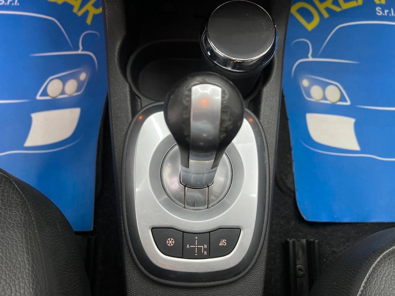 Opel Corsa 1.2 80CV Benzina - Ok Neopatentati