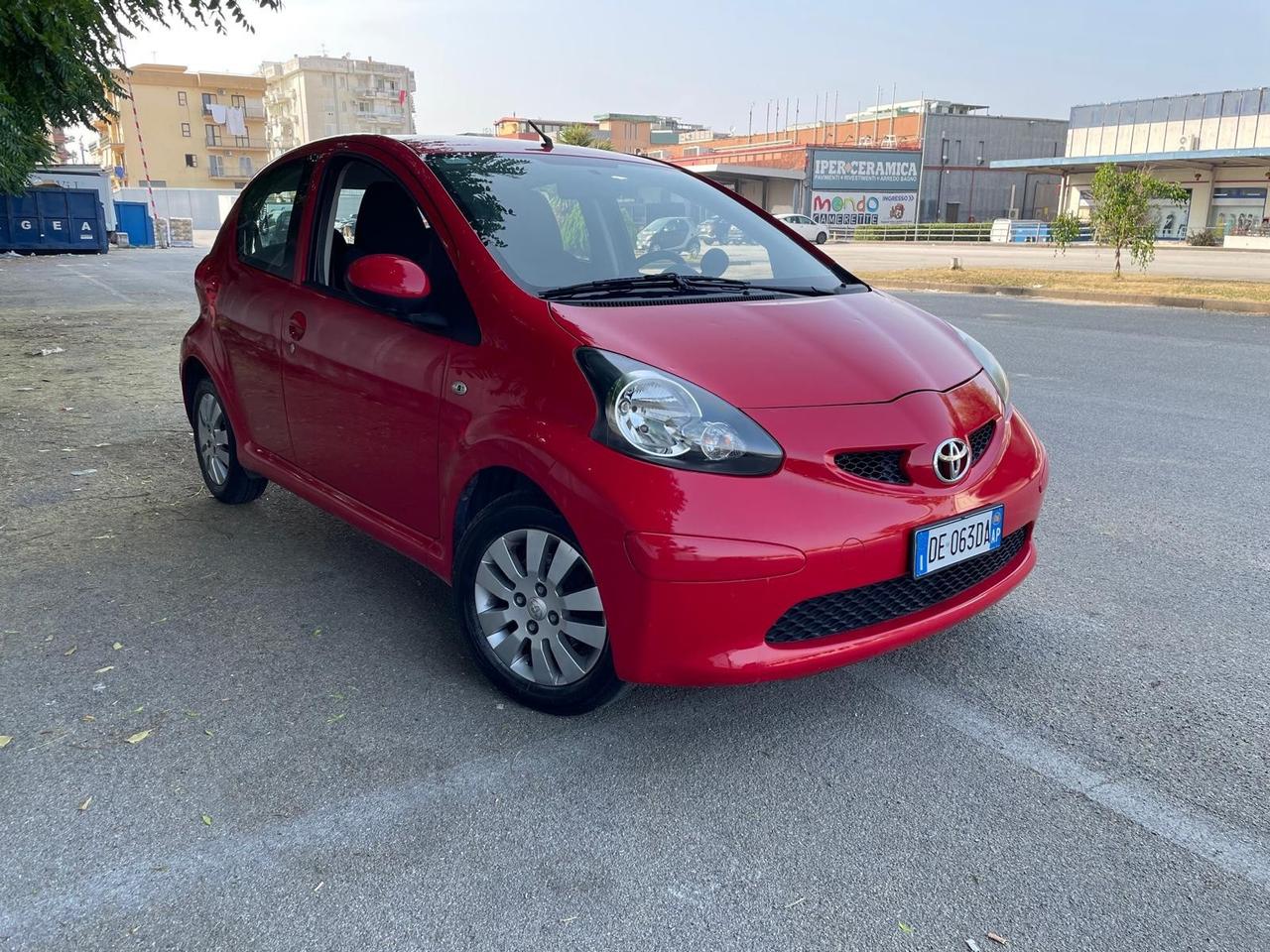 Toyota Aygo 1.0 5 P CON 150 MILA KM