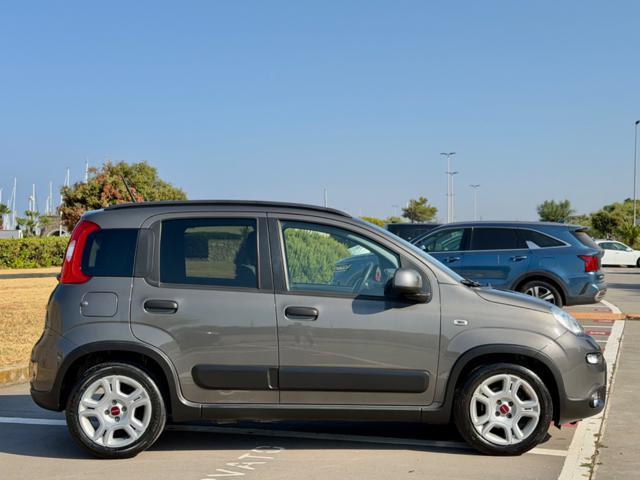 FIAT Panda 1.0 HYBRID CITY LIFE+CLIMATRONIC+SCHERMO+5POSTI