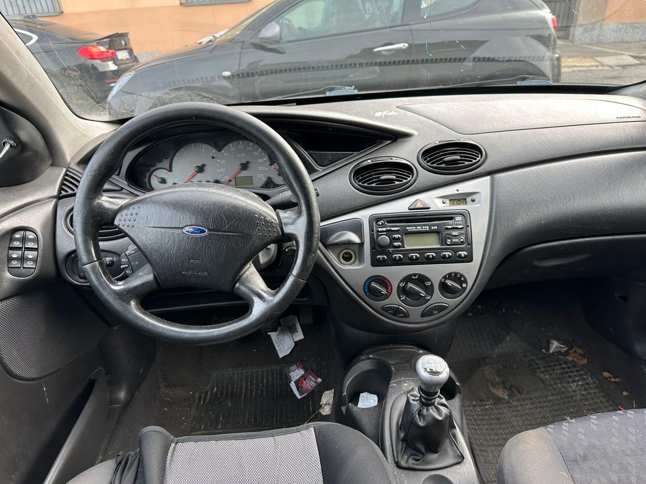 Ford Focus 1.8 TDDi cat 5p. Ghia