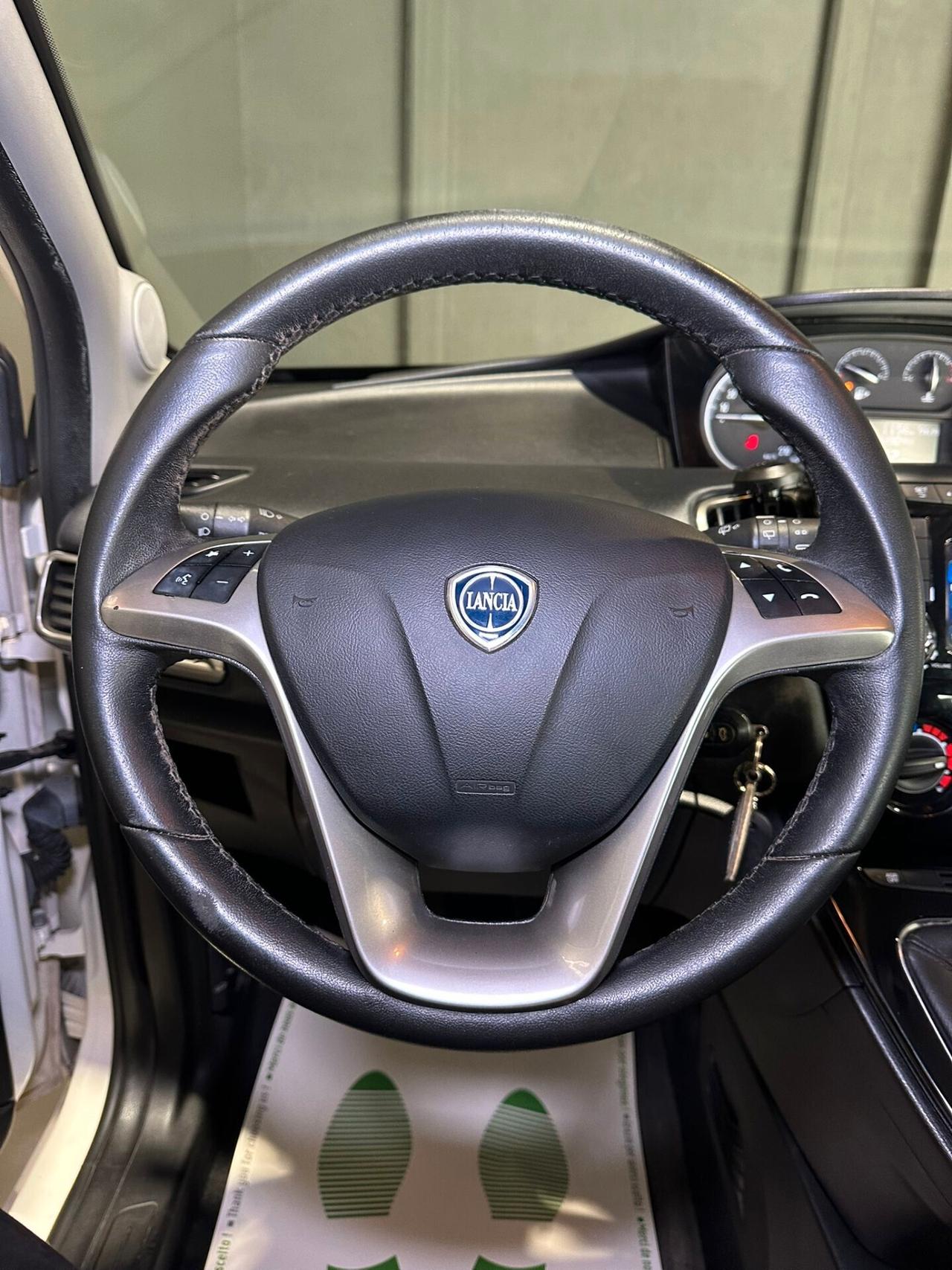 Lancia Ypsilon 1.2 69 CV 5 porte Gold (PER NEOPATENTATI)