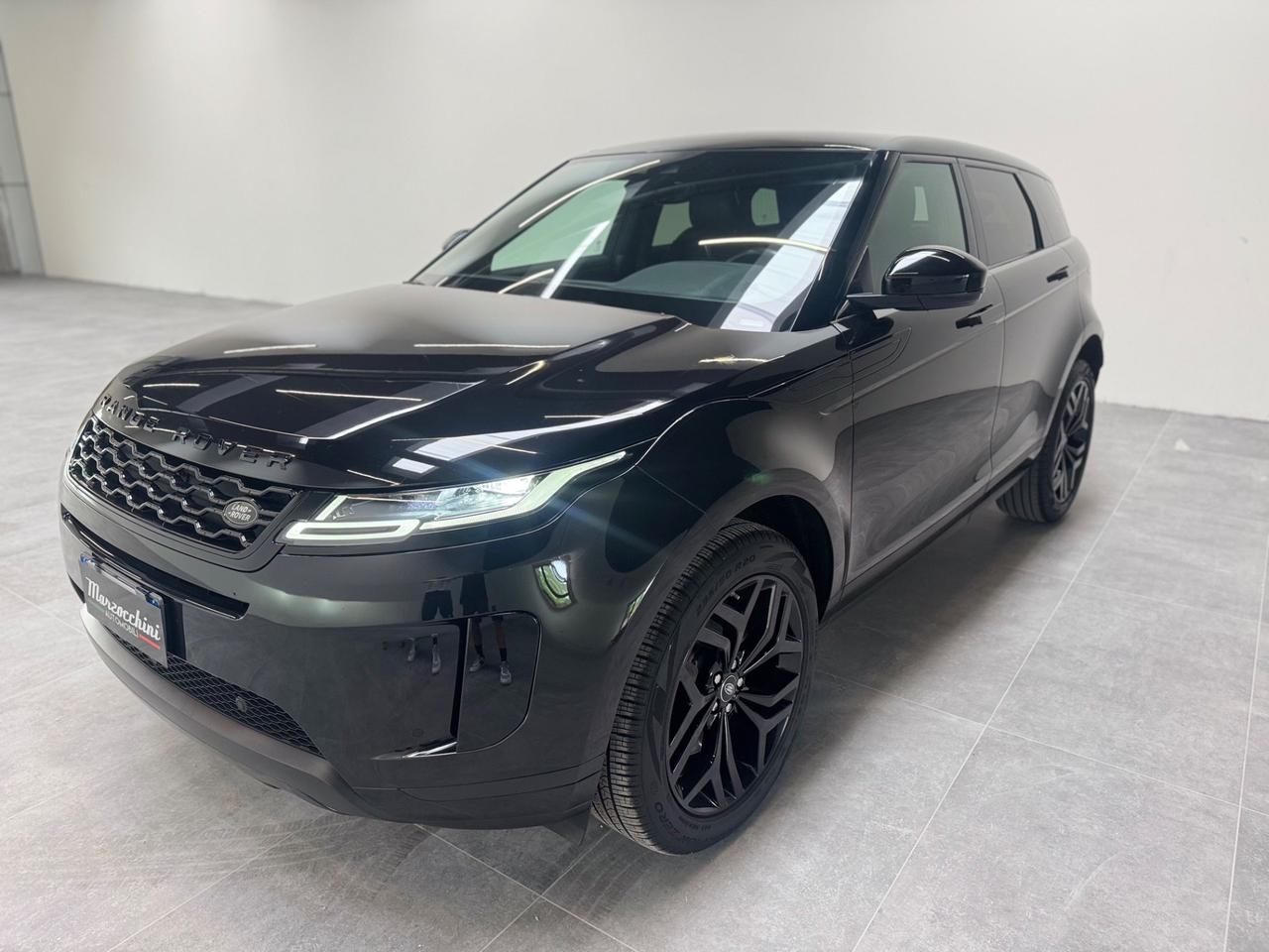 RANGE ROVER EVOQUE AUTOCARRO IBRIDA TOTAL BLACK
