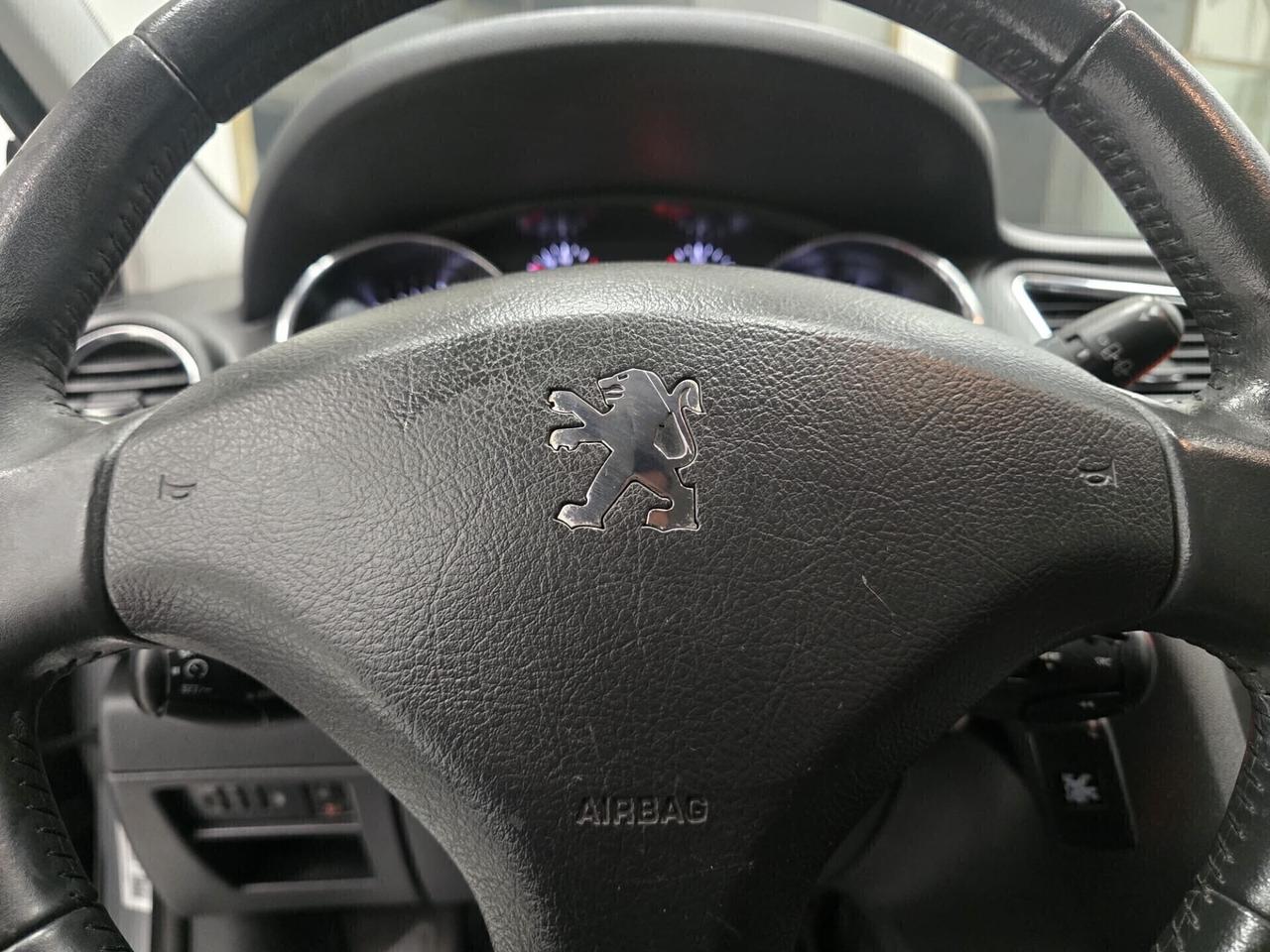 Peugeot 5008 1.6 HDi 112CV Premium