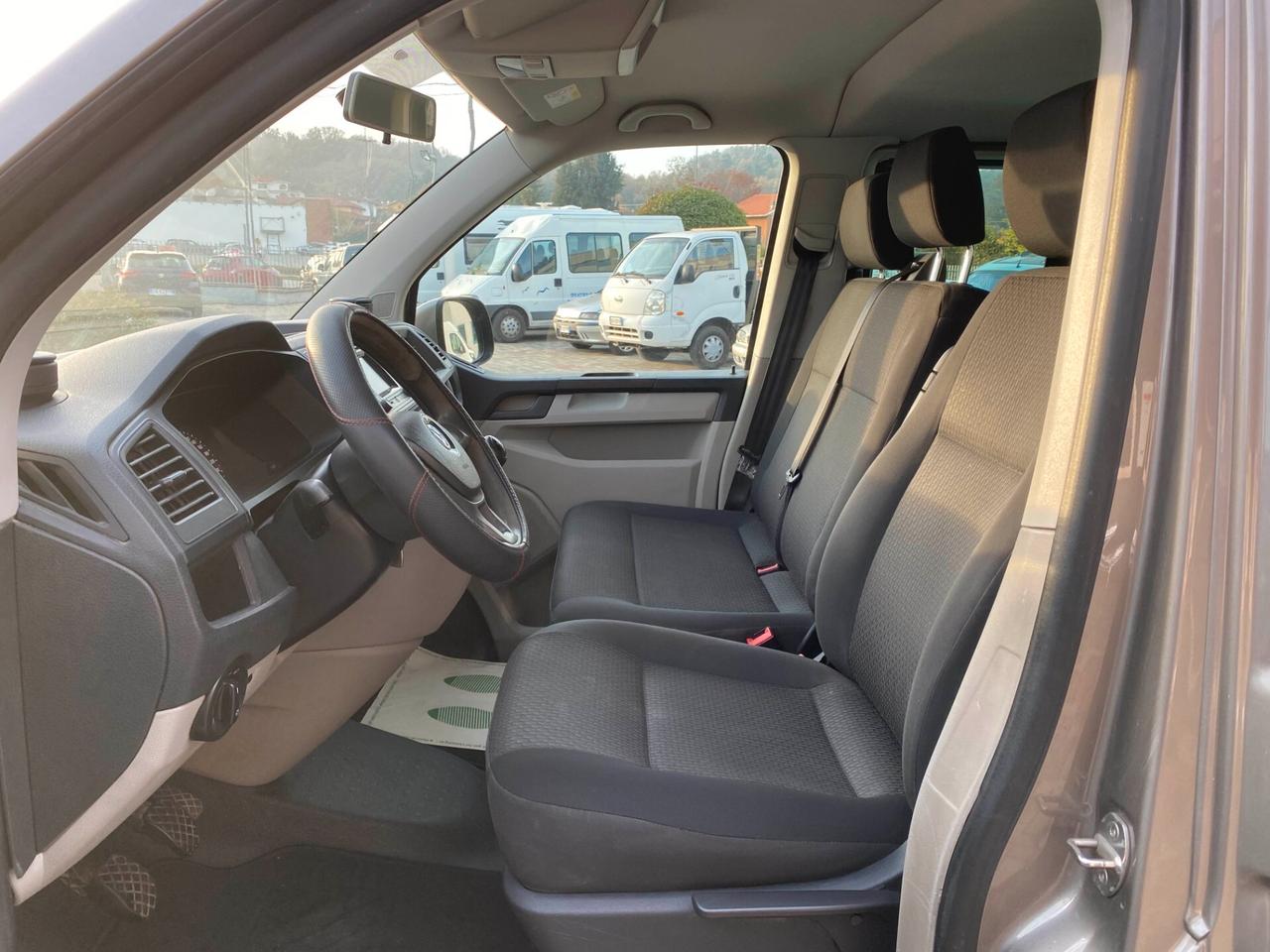 Volkswagen Transporter 2.0 TDI PC Kombi