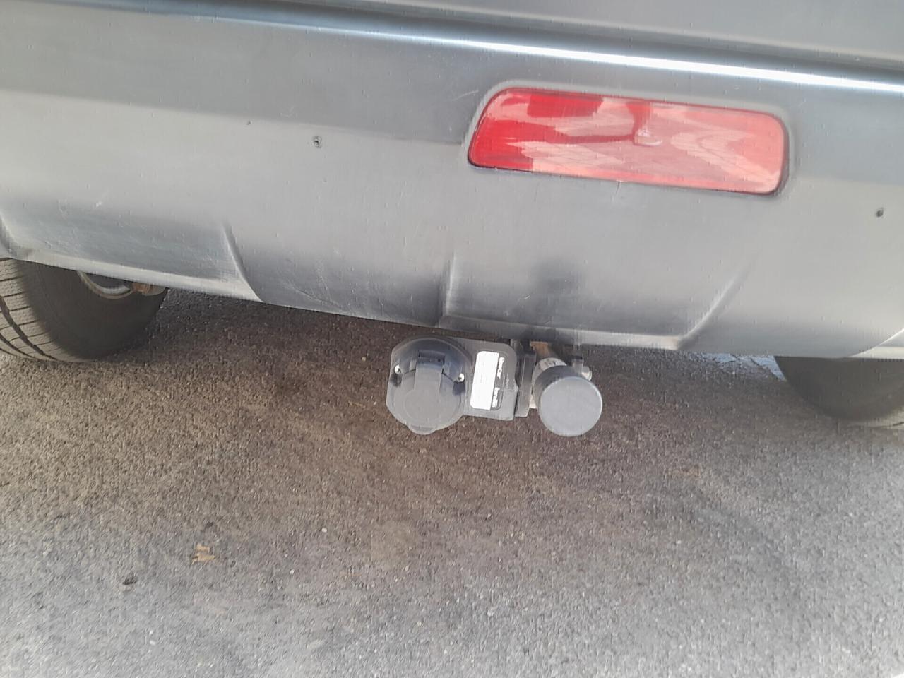 Nissan Qashqai 4X4 GANCIO TRAINO