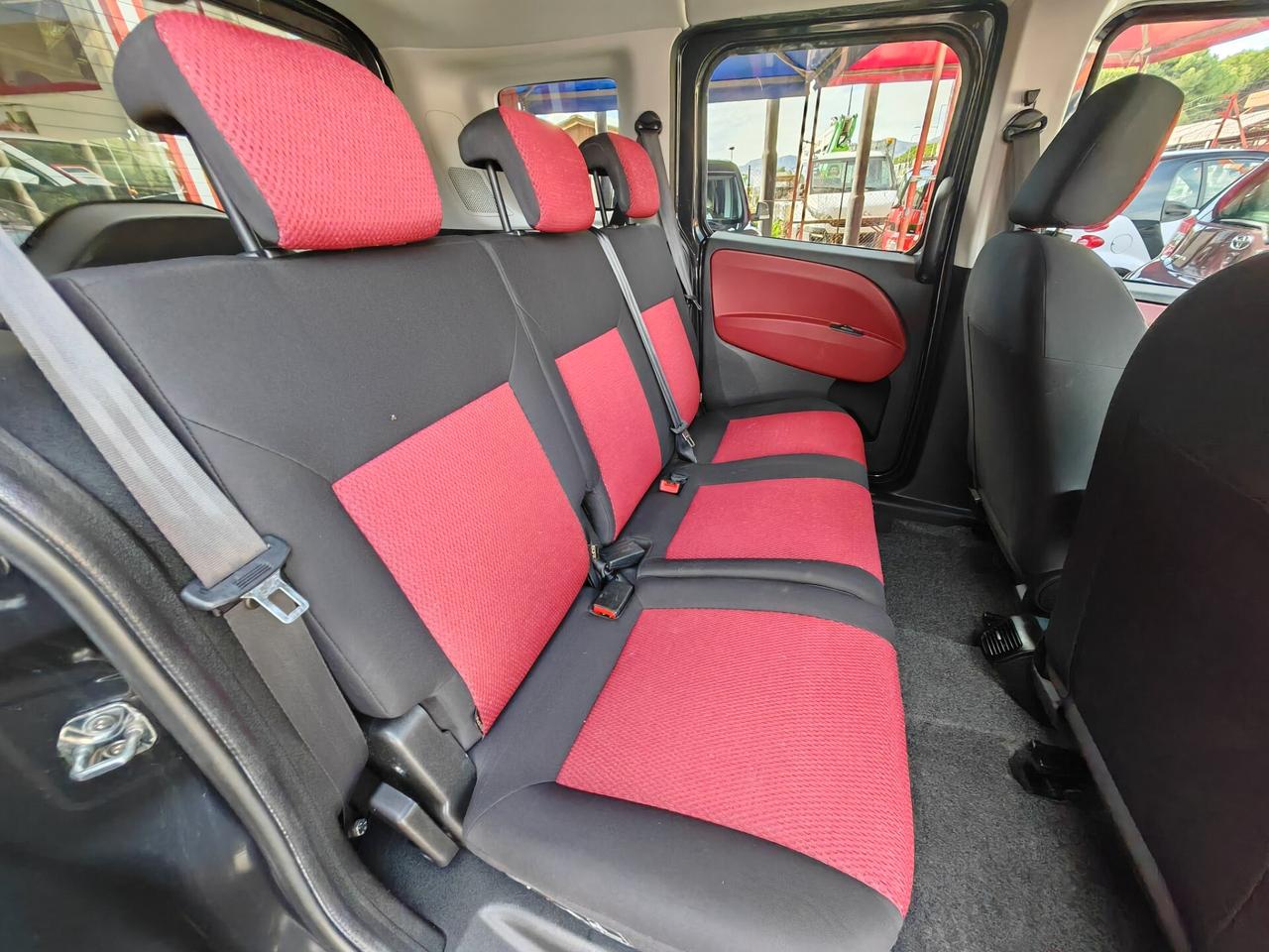 Fiat Doblo 1,6 diesel 09/2013 cv105